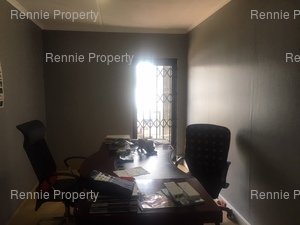 252m² Office Space to rent at Baobab Office Park in Randpark Ridge