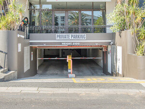 858m² Office Space to rent at Bloemhof in Bo Oakdale