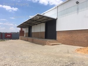 3 246m² Warehouse to rent at Cosmo Business Park in Kya Sand
