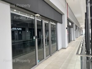 276m² Retail Shops to rent at Design Quarter Offices in Fourways