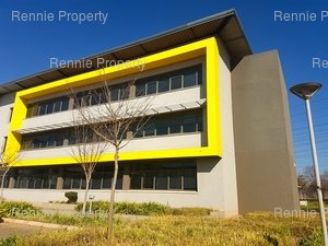 178m² Office Space to rent at Eco Glades 1 in Highveld
