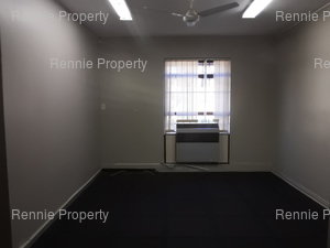 305m² Office Space to rent at Ferndale Mews in Ferndale