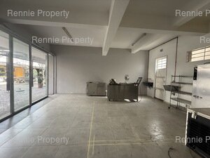 56m² Retail Shops to rent at Fountain Square - Somerset West in Somerset West
