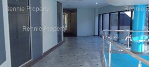 Warehouse to rent at Glomail Head Office in Vorna Valley