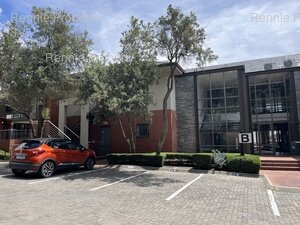 Office Space to rent at Little Fourways Office Park in Magaliessig