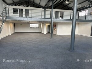 368m² Office Space to rent at M5 Business Park in Maitland
