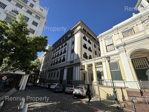 611m² Office Space to rent at Newspaper House in Cape Town CBD