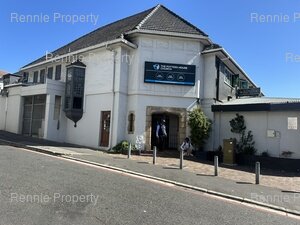 205m² Retail Shops to rent at Ronsyn Building in Rondebosch