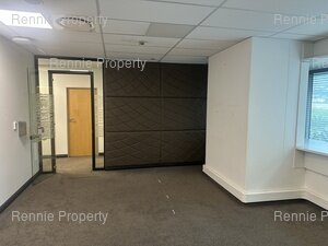 950m² Office Space to rent at The Towers  - Ex Standard Bank Centre in Cape Town CBD
