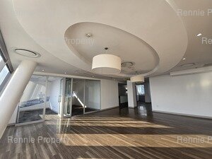 520m² Office Space to rent at The Towers in Sandton Central
