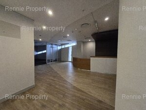 520m² Office Space to rent at The Towers in Sandton Central