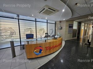 1 067m² Office Space to rent at Tyger Valley Chambers 2 in Tyger Valley