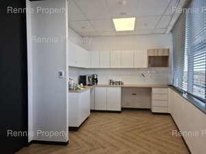 300m² Office Space to rent at 140 West Street in Sandton Central