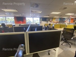 963m² Office Space to rent at 18 Skeen Boulevard in Bedfordview