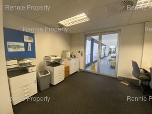 963m² Office Space to rent at 18 Skeen Boulevard in Bedfordview