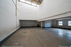 1 678m² Warehouse to rent at 25 Superior Close in Midridge Park