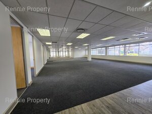 938m² Office Space to rent at 33 Fricker Road in Illovo