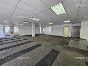 938m² Office Space to rent at 33 Fricker Road in Illovo