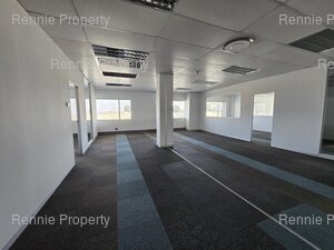 937m² Office Space to rent at 33 Fricker Road in Illovo