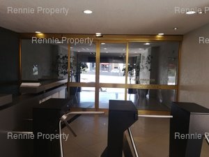873m² Office Space to rent at 382 Jan Smuts Avenue in Craighall Park