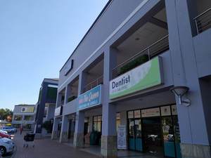 215m² Retail Shops to rent at Atterbury Boulevard in Faerie Glen