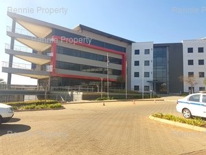 178m² Office Space to rent at Eco Glades 1 in Highveld