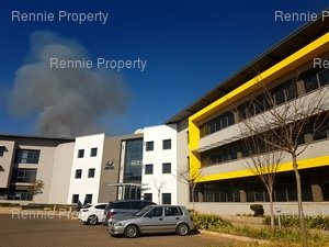 178m² Office Space to rent at Eco Glades 1 in Highveld