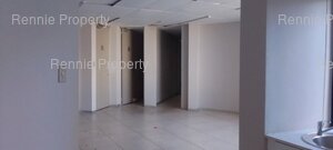 1 056m² Office Space to rent at Glomail Head Office in Vorna Valley