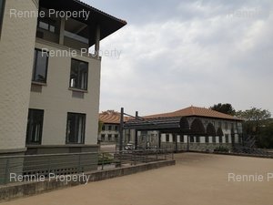556m² Office Space to rent at Grayston Office Park in Sandown JHB