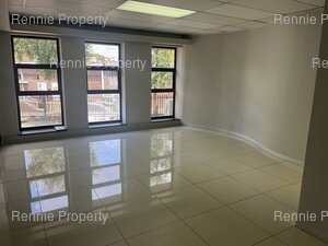 235m² Office Space to rent at Hurlingham Office Park in Hurlingham