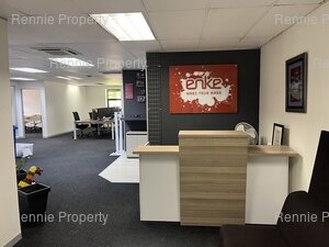 150m² Office Space to rent at Hurlingham Office Park in Hurlingham