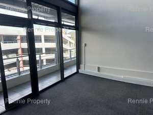 368m² Office Space to rent at M5 Business Park in Maitland