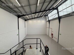 220m² Warehouse to rent at Riverside Business Park in Firgrove