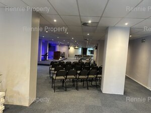205m² Retail Shops to rent at Ronsyn Building in Rondebosch