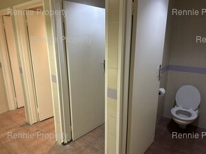 205m² Retail Shops to rent at Ronsyn Building in Rondebosch