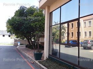 400m² Office Space to rent at Surrey Ave in Ferndale