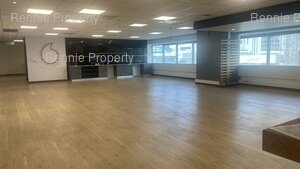 950m² Office Space to rent at The Towers  - Ex Standard Bank Centre in Cape Town CBD