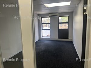 235m² Office Space to rent at Hurlingham Office Park in Hurlingham