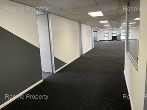 400m² Office Space to rent at Hurlingham Office Park in Hurlingham
