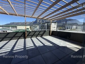 388m² Office Space to rent at Stadium On Main in Claremont