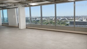 1 660m² Office Space to rent at The Halyard in Foreshore