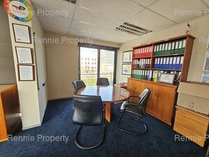 1 067m² Office Space to rent at Tyger Valley Chambers 2 in Tyger Valley