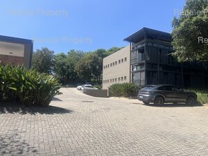 242m² Office Space to rent at 4 Karen Street in Lyme Park