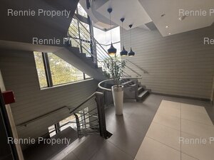311m² Office Space to rent at Boundary Terraces in Newlands