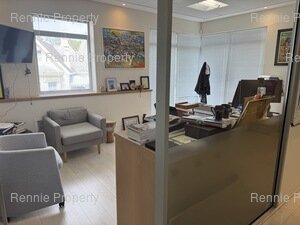415m² Office Space to rent at Boundary Terraces in Newlands