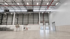 3 213m² Warehouse to rent at Golf Air Park Phase 2 in Airport Industria