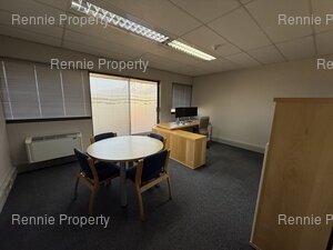 1 250m² Office Space to rent at Golf Park in Mowbray