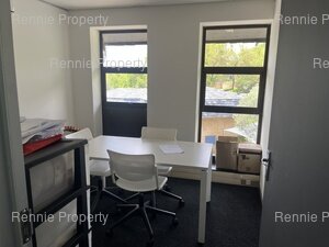 150m² Office Space to rent at Hurlingham Office Park in Hurlingham