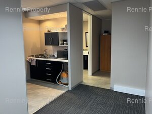117m² Office Space to rent at Mulberry Hill Office Park in Dainfern