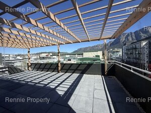 388m² Office Space to rent at Stadium On Main in Claremont